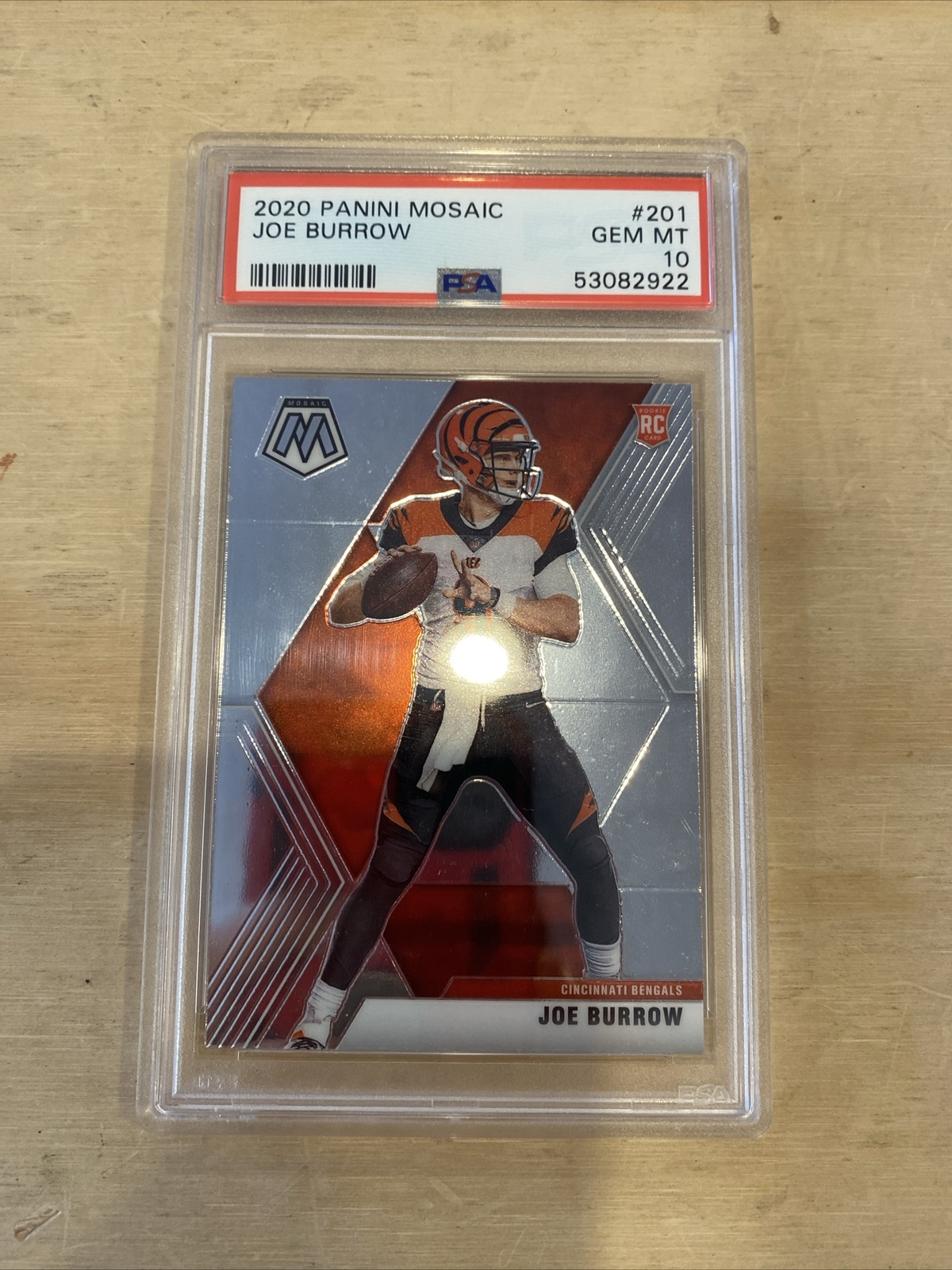 #0921) 2020 Panini Mosaic Joe Burrow Rookie Card RC #201 PSA 10 Bengals GEM MINT