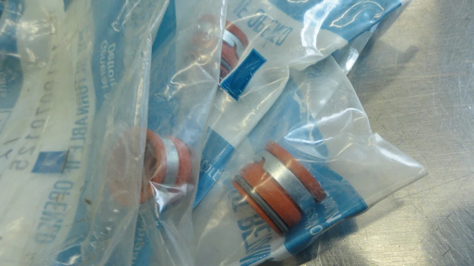 NOS OEM GM Genuine (11) 10070125 Engine Valve Stem Seal 1989-1991 Buick Regal - Image 3 of 4