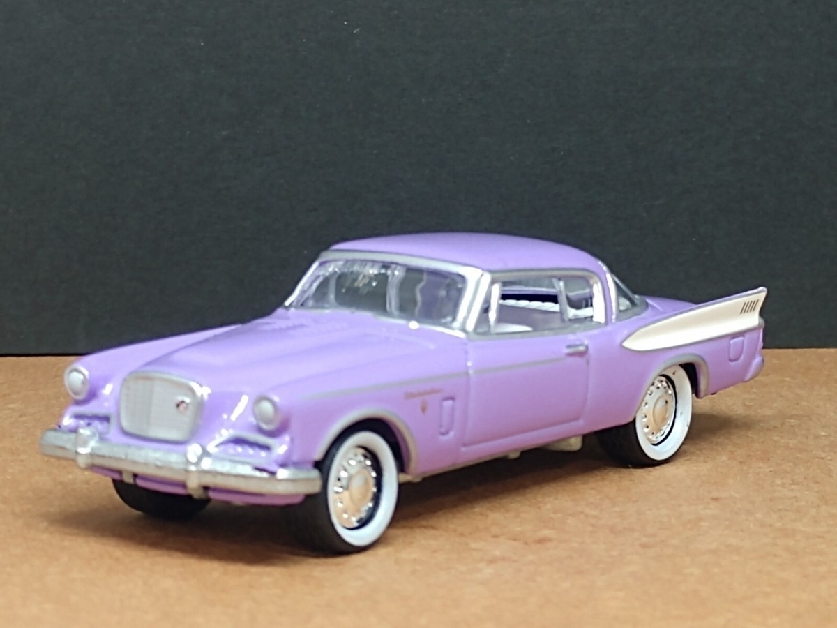 CLASSIC 1957 STUDEBAKER GOLDEN HAWK LIMITED EDITION 1/64 SCALE