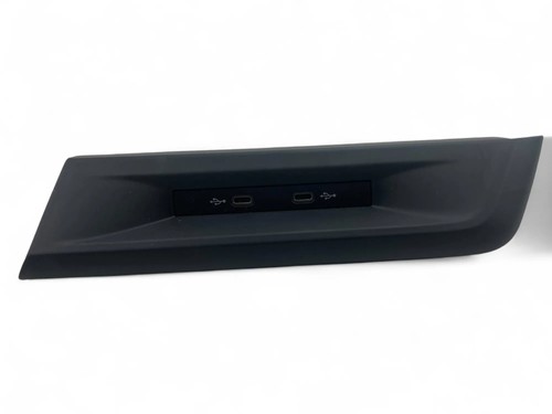 VW GOLF VIII CD1 Zusätzliche Music Player-Anschlüsse 5NA035736 2020 (AE1838)