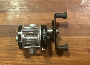 bearings on a fishing reel FastEddy shimano-curado-cu-300e-baitcaster-fishing-reel-rubber-sealed-bearing-kit the intensity is very Style:Wire Weed Guard VRII Series Bailed Silver Smoked Albacore Tuna