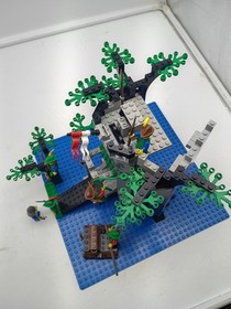 Vintage1989 LEGO Castle 6077 Forestmen&rsquo;s River Fortress Complete Box Parts Read