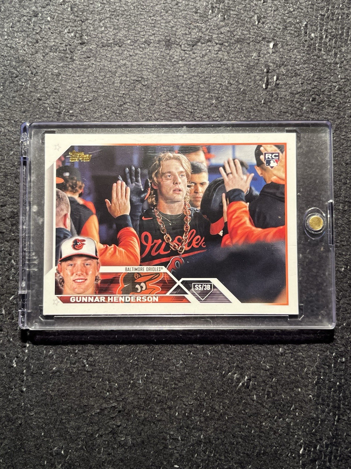 🔥GUNNAR HENDERSON 2023 Topps Series 1 Golden Mirror Image Variation SSP #206⚾️