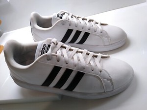 White tennis shoes with black stripes Clearance
