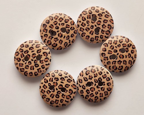 6 x 15mm Animal Print Wooden Buttons (Choose your buttons) - Picture 15 of 18