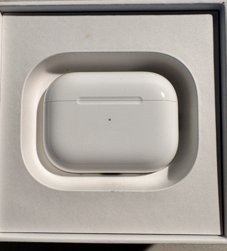 Apple AirPods Pro 2nd Generation w/MagSafe Wireless Charging Case (USB‑C) - Zdjęcie 4 z 7