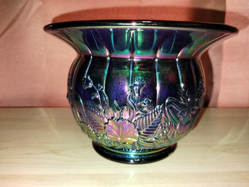 FENTON CARNIVAL GLASS ELECTRIC PURPLE BOWL VASE - Picture 3 of 6