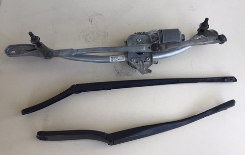 JUEGO DE ACOPLAMIENTO MOTOR BRAZO LIMPIAPARABRISAS BMW 528I 535I 2011-2013 USADO OEM - Imagen 1 de 9