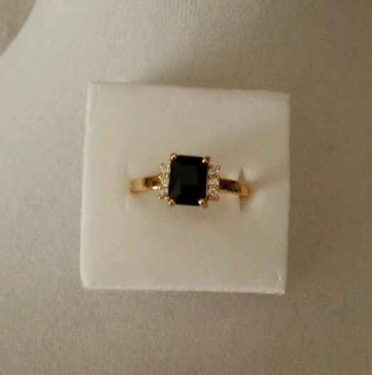 Artisan's 黑色蓝宝石 & Cz. 尺寸 18 kt 8 戒指套装 黄金填充 全新 — 第 4/4 张图片