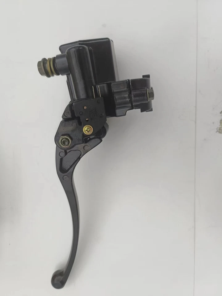 Front Brake Master Cylinder 45510-HC5-305 For 1988-2000 Honda Four TRX300 4X4 US - Image 3 of 4