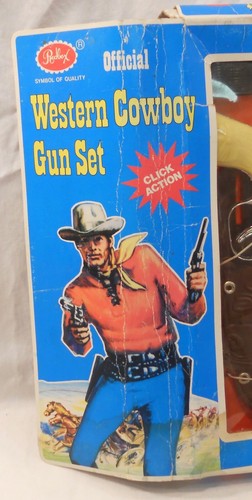 VINTAGE REDBOX Toy Western Cowboy Gun Set in box NOS - Picture 4 of 10