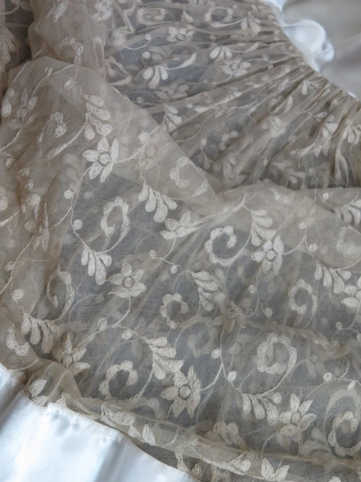 Старинное платье c1930 вышитая сетка кружева тапочки атласный падение талии ар-деко - Изображение 4 из 4