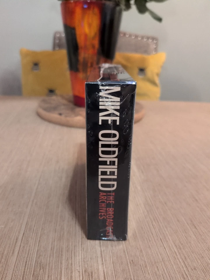 Mike Oldfield – The Broadcast Archives - Classic Live Recordings From The 1970s, - Image 2 of 4