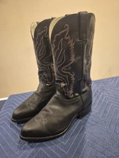 Durango Men's  Embroidered Western Boot. 9 1/2". 