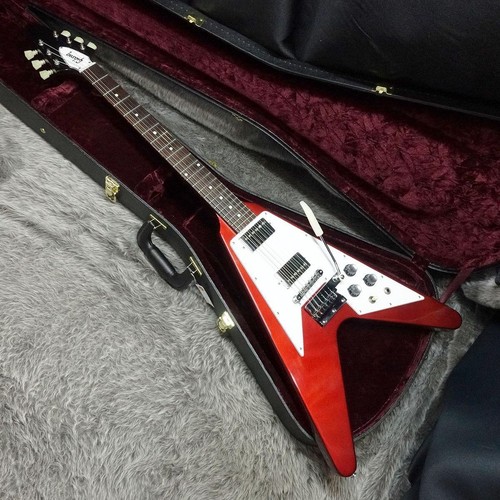 Gibson Custom Shop 1967 Flying V Vibrola Sparkling Burgundy 2021 Model Summer Sa - Picture 9 of 9