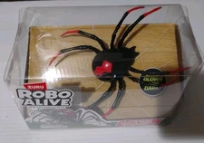 ZURU ROBO ALIVE CRAWLING SPIDER- I CRAWL LIKE A REAL SPIDER-NEW