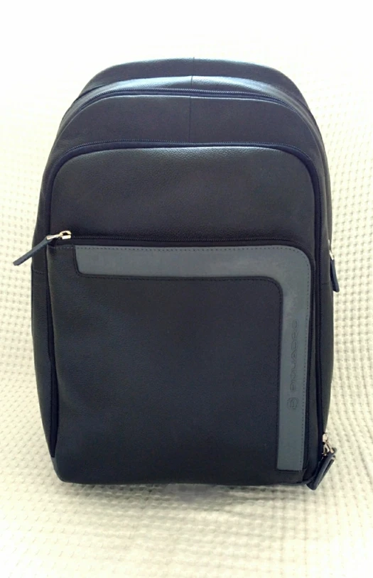 Leder-Rucksack, Piquadro®, dunkel-/hellgrau, neu, ca 31 x 42 x 14 cm, 4 Fächer