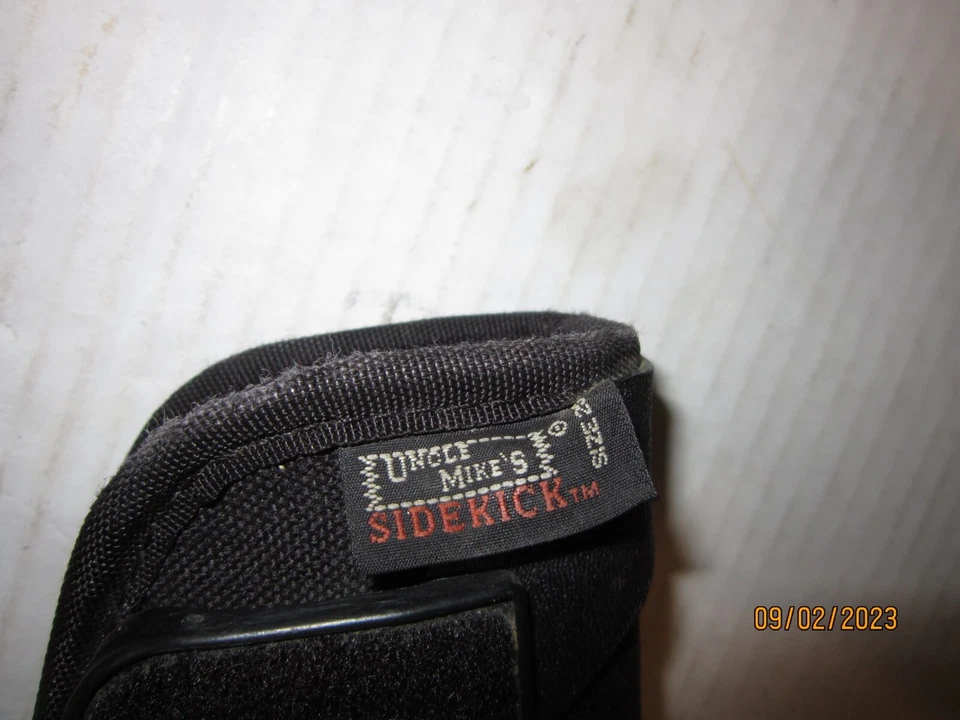 Uncle Mike's PRO-2 Dual Retention Duty Holster Size 20 RH Preowned - Image 4 of 4