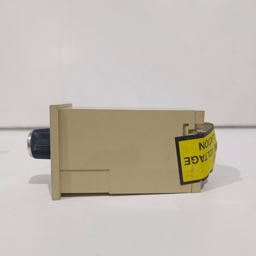 2x Farnell 175-276 Timer Relay, 2 to 60seconds, 110vac - Picture 5 of 10