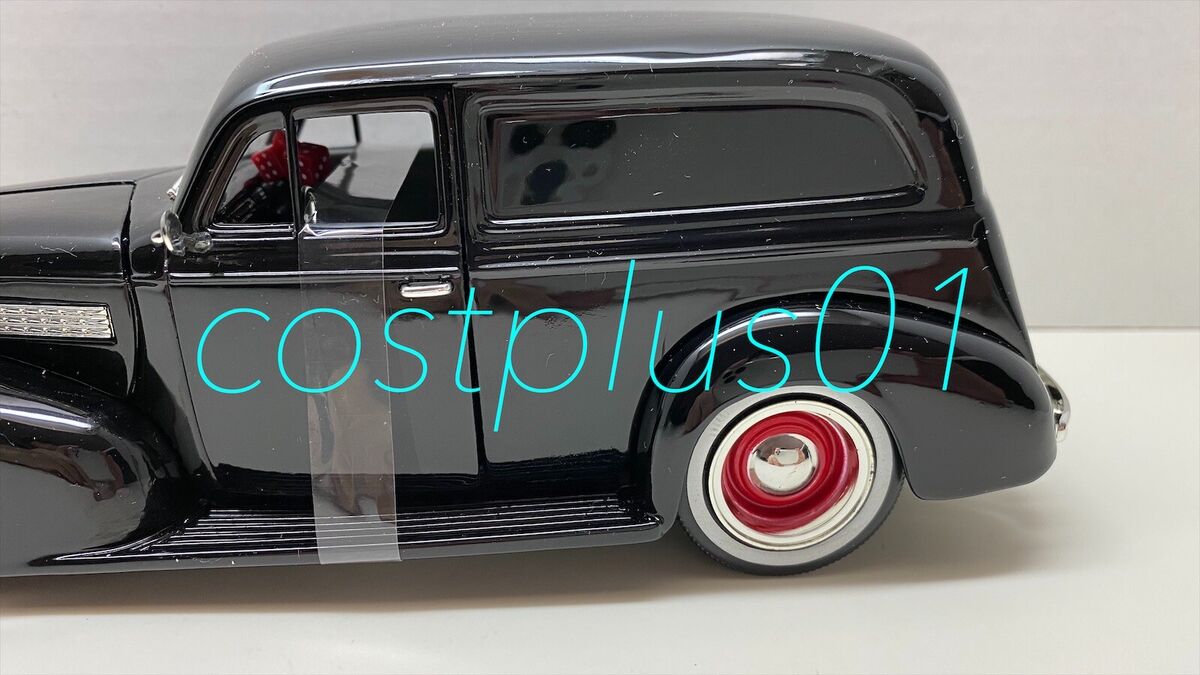 JADA SHOWROOM FLOOR 1939 CHEVY SEDAN DELIVERY 1:24 BLACK JADA SHOWROOM FLOOR 1939 CHEVY SEDAN DELIVERY 1:24 BLACK