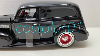 JADA SHOWROOM FLOOR 1939 CHEVY SEDAN DELIVERY 1:24 BLACK WITH MOON