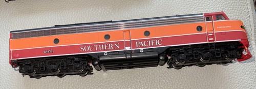 Motor locomotora diésel Southern Pacific E8/9 escala HO 6053 SP realista probado | Zustand: Used