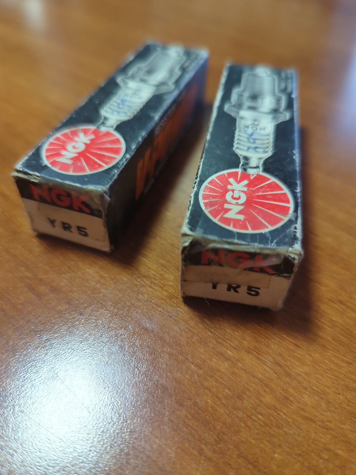 7052 YR5 V-Power Spark Plug - 2 pack