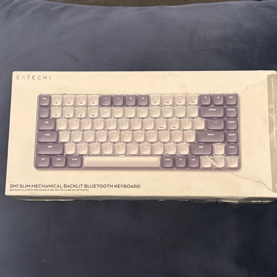 Satechi SM1 Mechanical Backlit Bluetooth Keyboard - Light - Image 4 of 4