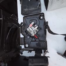 2023-2024 Dodge Hornet Battery Tray Mount Support Bracket W Strap Belt Oem