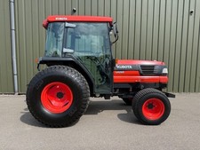 KUBOTA L4200 COMPACT TRACTOR WITH CAB 4X4 DIESEL ENGINE GREAT FOR GOLF COURSE