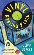 Vinyl Resting Place: The Record Shop Mysteries (The Record Shop Mysteries, 1...