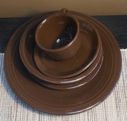 Fiesta Chocolate 5 Pc Place Setting 830331 Homer Laughlin USA Dinnerware Box
