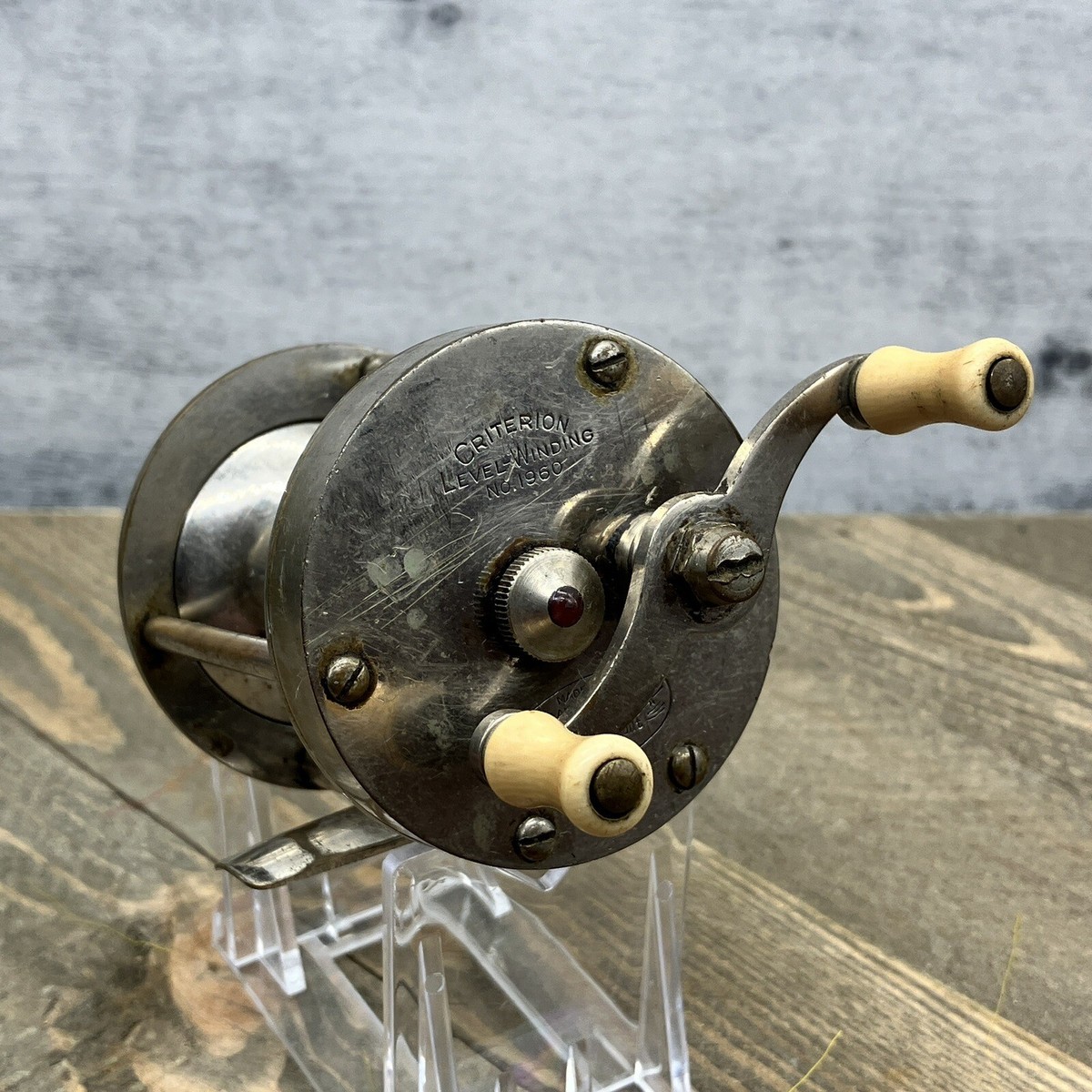 シェイクスピア クリテリオン 1960 Shakespeare Vintage Shakespeare Criterion Model 1960 Fishing Reel Level