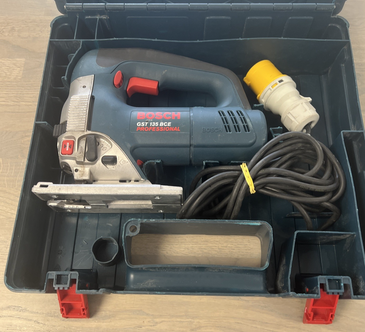 Bosch GST 135 BCE Jigsaw With Original Case - Ref 142026 | eBay UK