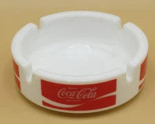 BUVEZ Coca-Cola Marque Déposee ashtray 1980s Round white Glass made in France