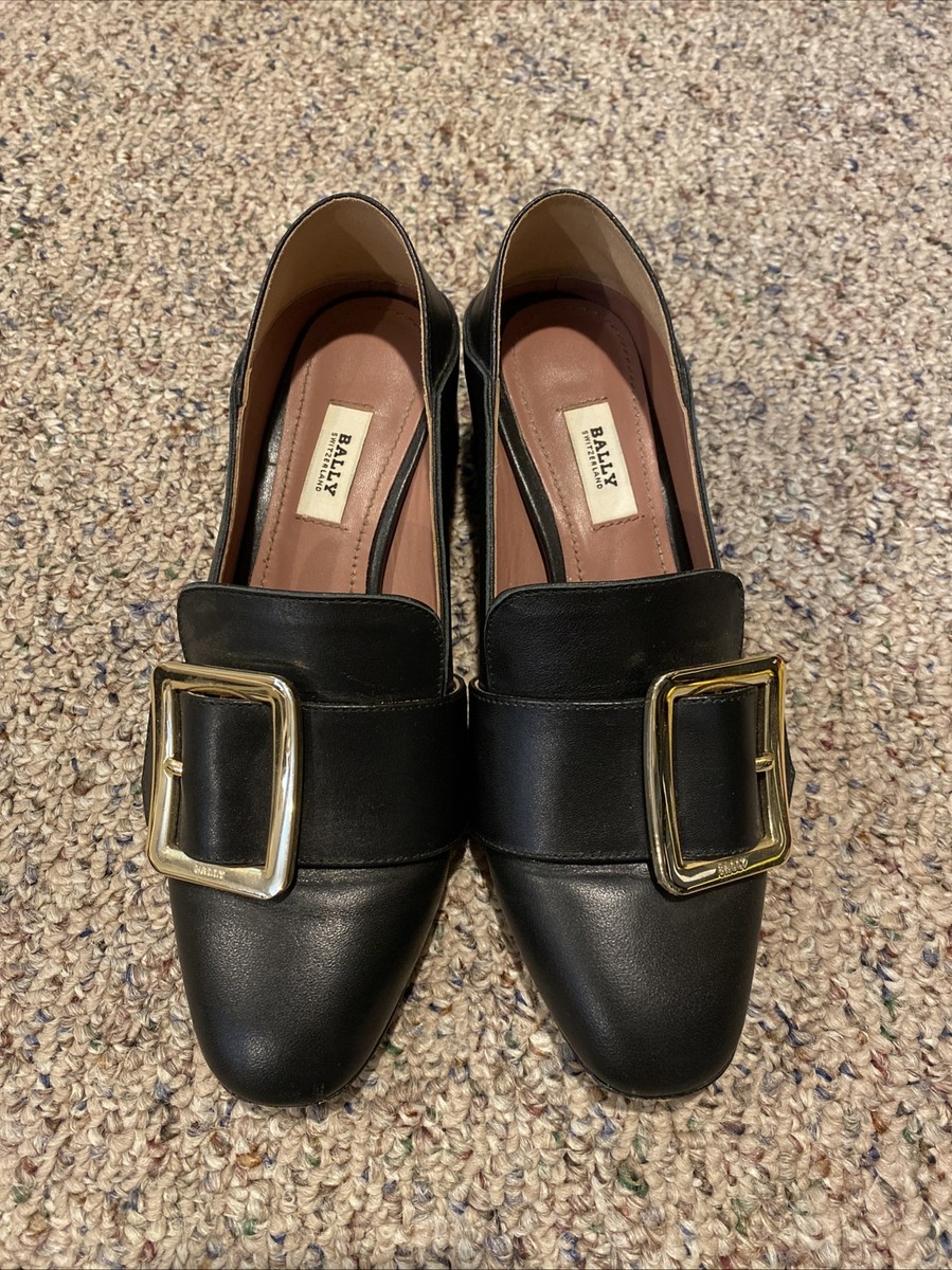 Bally Switzerland Italy Made Janelle Black Leather Buckle Bally Switzerland Italy Made Janelle Black Leather Buckle