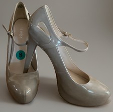 Nine West Woman’s Platform Heels 5” Tall, Size 8 M Patent Leather Excellent Cond