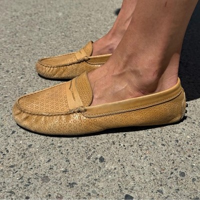 Y2K Tod s Tan Perforated Leather Driving Moccasins Women s 7.5 Classic Comfort