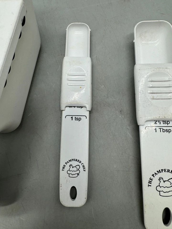 The Pampered Chef Adjustable Measuring Spoon & Cup Set READ - Image 3 of 4