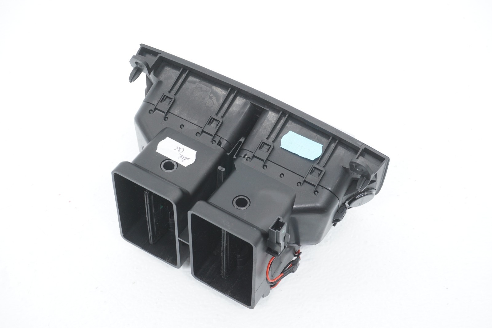 2014-2020 MASERATI GHIBLI OEM QUATTROPORTE REAR CENTER CONSOLE AC A / C AIR VENT