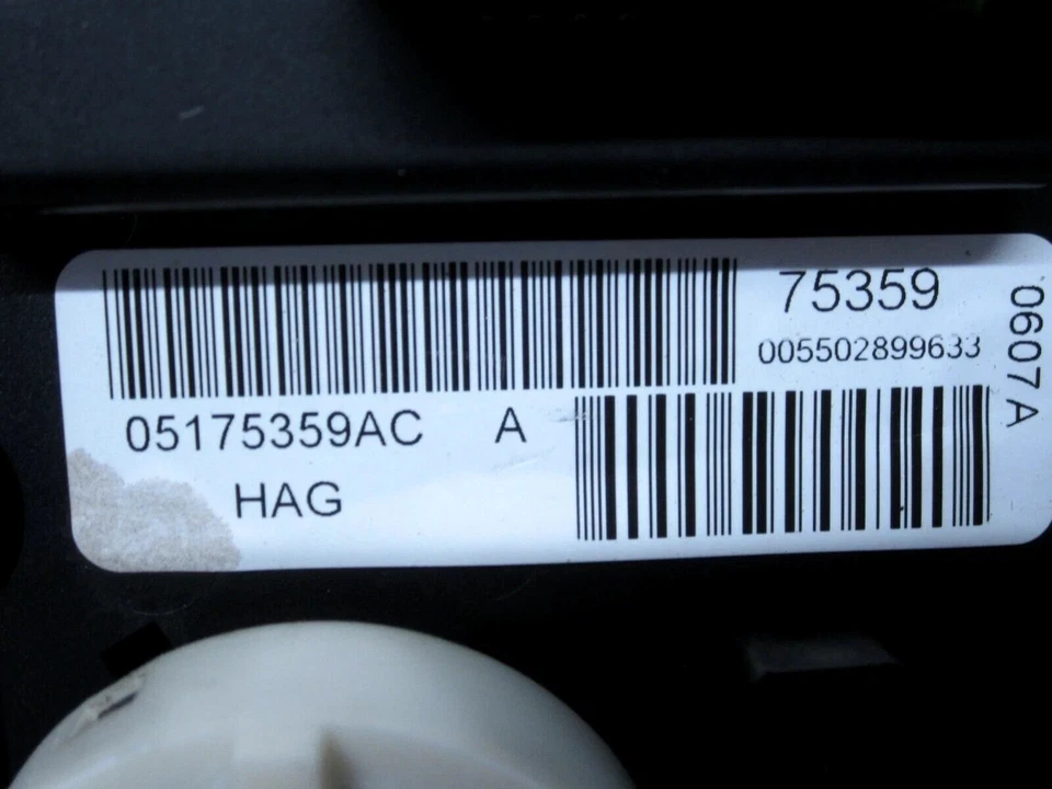 Caravana Chrysler Town & Contry Dodge 2004-2007/control de aire acondicionado 05175359ac #3F-8 Foto 4 de 4