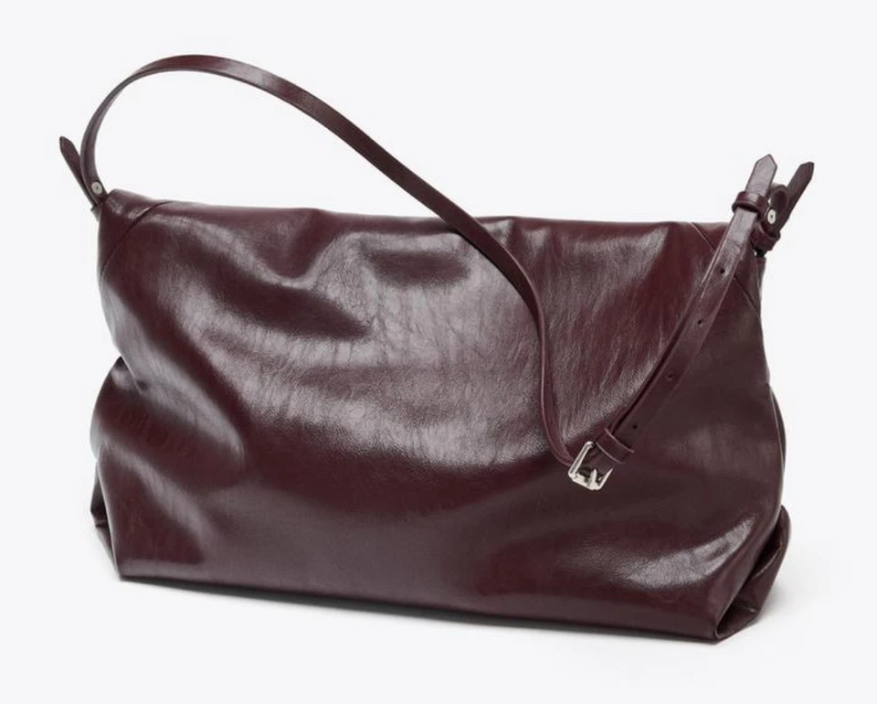 👜 Bolso Clutch Zara 2025 Lujo Grande Recubierto Solapa con Correa - Rojo Borgoña Foto 4 de 4