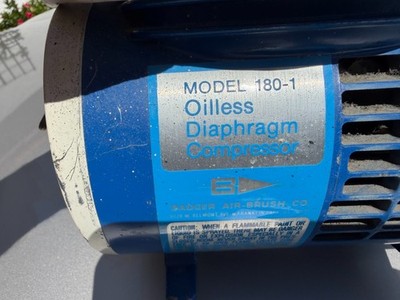 Badger Air-Brush Oilless Diaphragm Compressor 80-1  Airbrushing model plane only