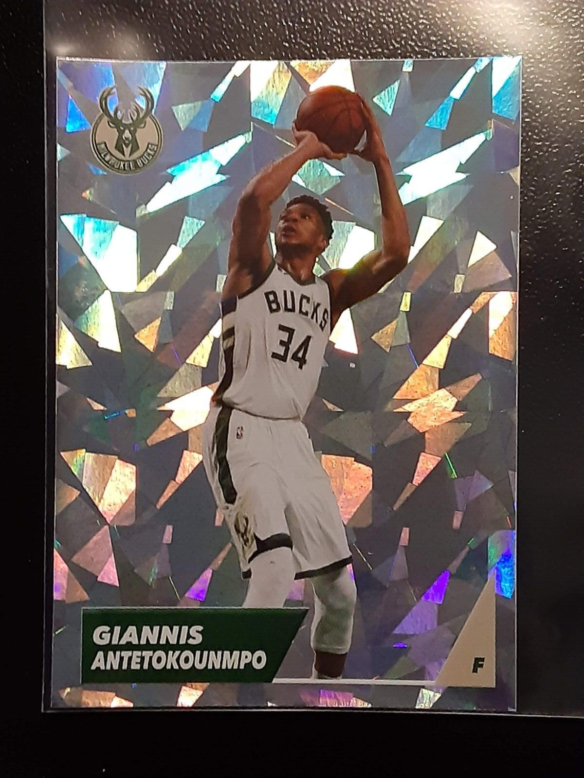 2021-22 Panini NBA Sticker Card Collection Cracked Ice 225 Giannis Antetokounmpo