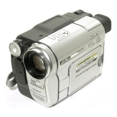 Sony CCD-TRV438E Hi8 990X Zoom Camcorder (Battery Problem Sony CCD-TRV438E Hi8 990X Zoom Camcorder (Battery Problem
