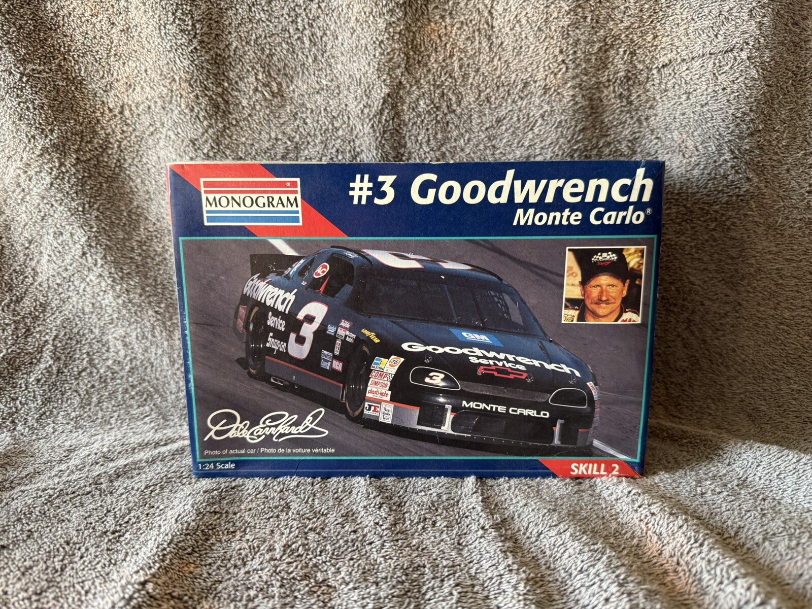 Revell 1/24 Scale Dale Earnhardt Goodwrench #3 Monte Carlo Model Kit 85-2447