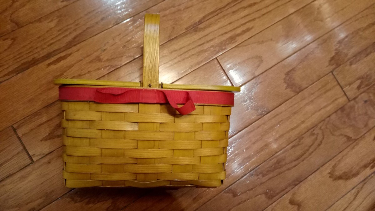 VTG/ANTIQUE LARGE RECTANGLE HANDLED BASKET WOOD WOVEN w/hinged top