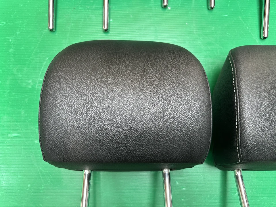 KIA XCEED REPOSACABEZAS CUERO JUEGO COMPLETO DE 2 DELANTEROS 3 TRASEROS NEGROS 2019-2025 - Imagen 2 de 4