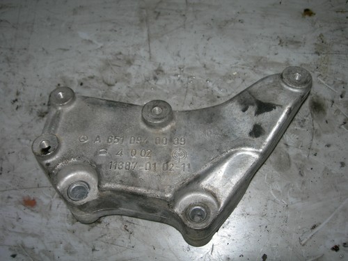 Mercedes Benz W204 W212 OM651 Motor Halter Motorhalter Motorträger  A6510940039