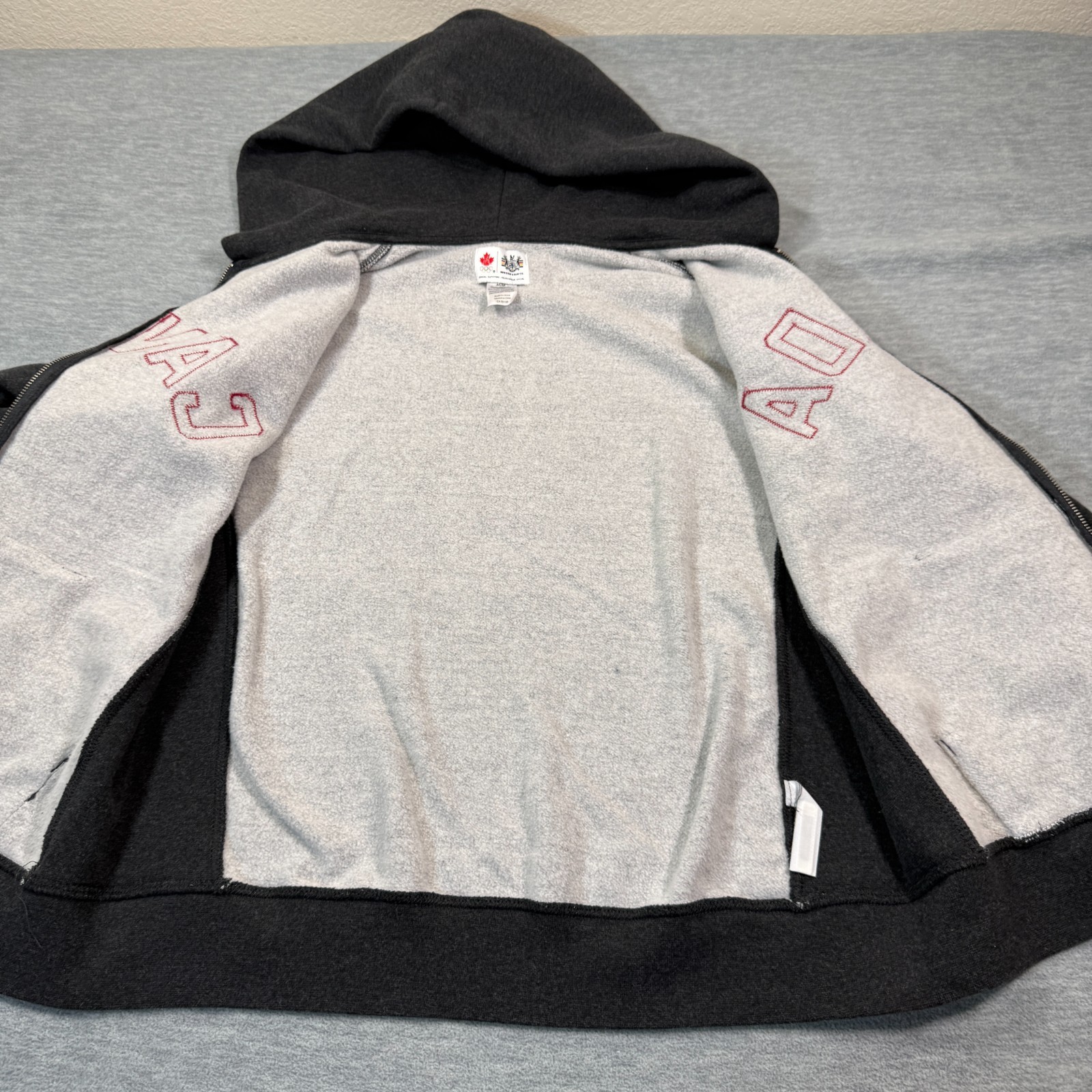 Hudson’s Bay Hoodie Men M Gray Red Canada Olympic Full Zip Sweatshirt Coat